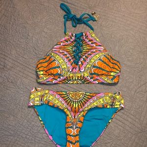 New without tags Trina Turk Bikini 4